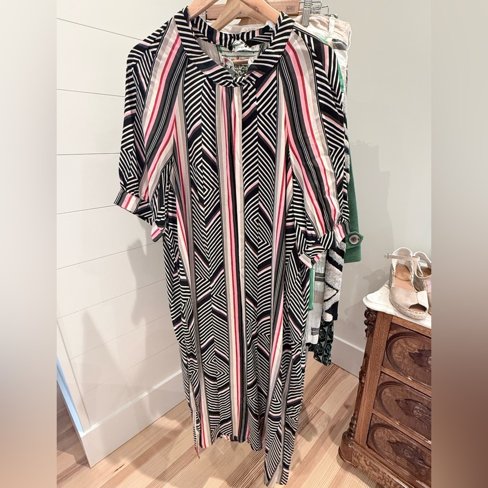 Anthropologie Black and White Geometric Half Sleeve Dress New
